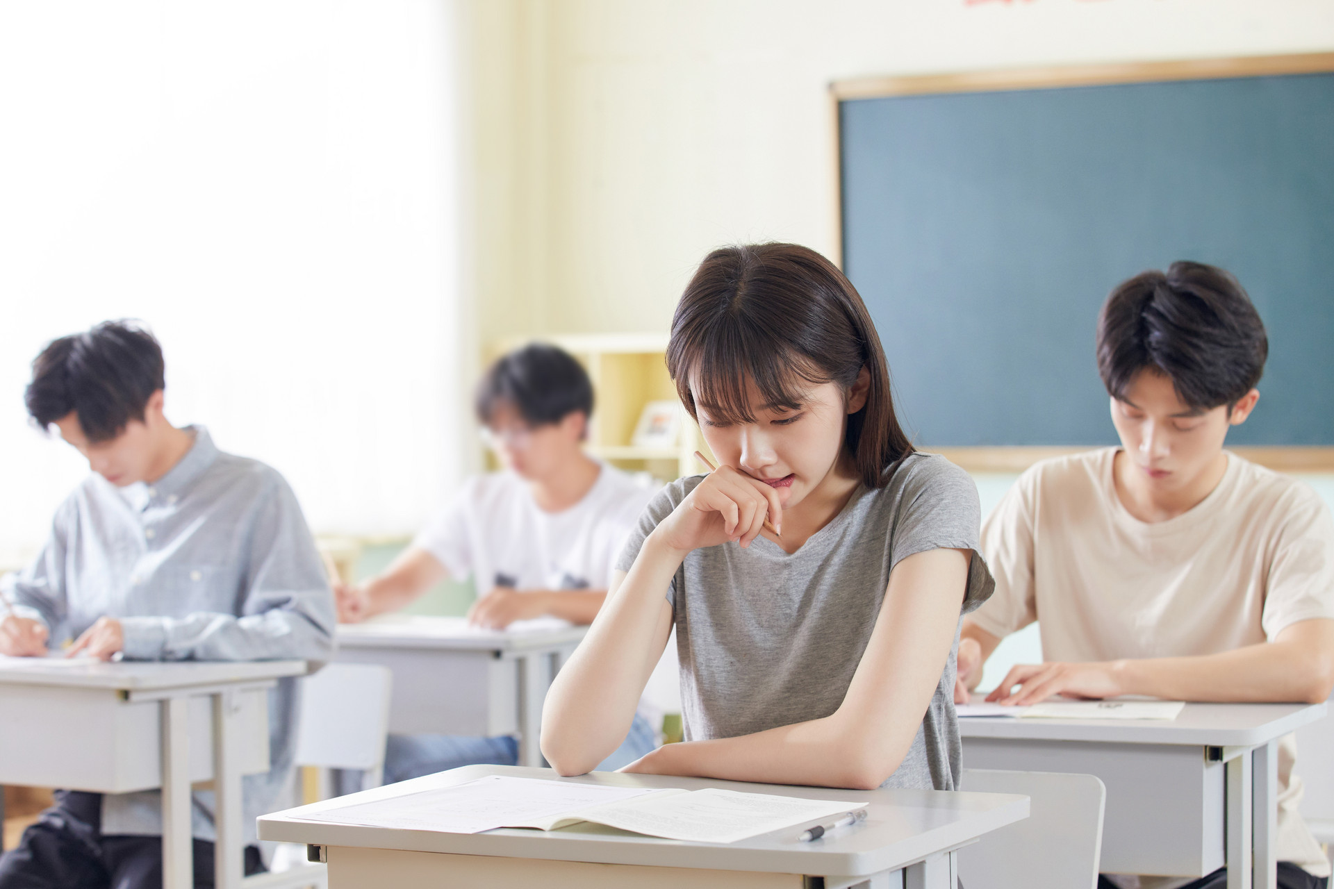 @高中、初中畢業(yè)生，兩封信帶你看國家資助好政策